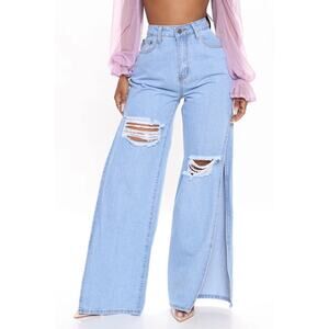 Fashion Nova Side Slit Jeans Wode Leg High Rise Light Wash Distressed Size 15